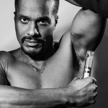 Lade das Bild in den Galerie-Viewer, Dermastick Man device